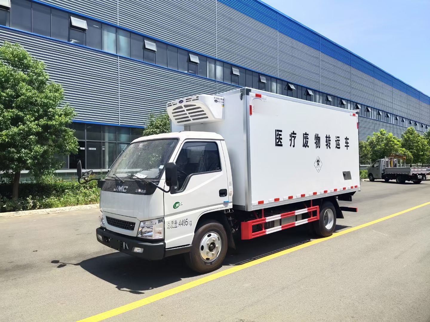 江鈴藍(lán)牌4.1米醫(yī)療廢物轉(zhuǎn)運(yùn)車