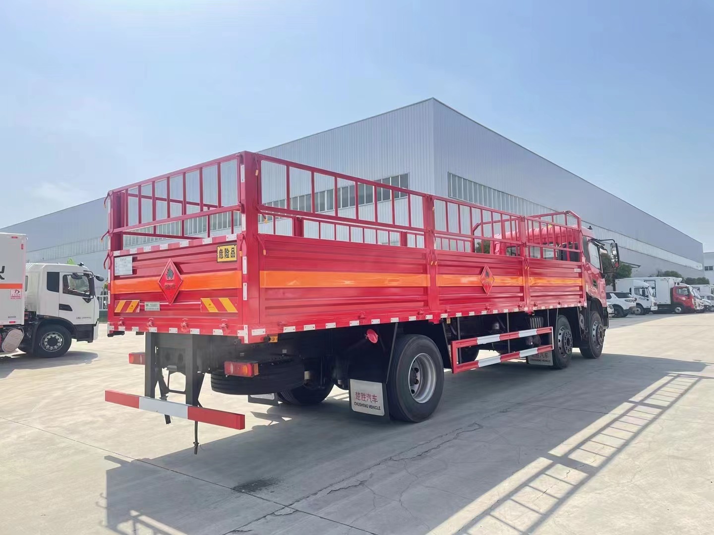 東風(fēng)天錦8.6米氣瓶運輸車小三軸