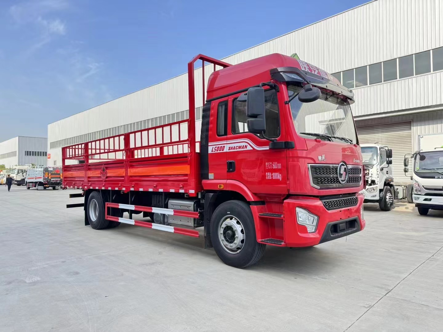 陜汽德龍6.8米氣瓶運(yùn)輸車